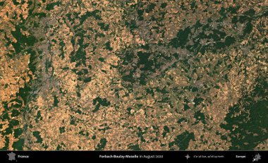 Forbach-Boulay-Moselle. Copernicus Sentinel 'in Ağustos 2020' de çekilmiş uydu görüntüsü üzerine Fransa 'nın idari bölgesi.