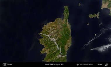 Haute-Corse. Copernicus Sentinel 'in Ağustos 2021' de çekilen uydu görüntüsünde Fransa 'nın idari bölgesinin ana hatları belirlendi.