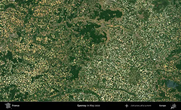 Epernay. Mayıs 2020 'de Copernicus Sentinel karolarından oluşan bir uydu görüntüsü üzerine Fransa' nın idari bölgesi