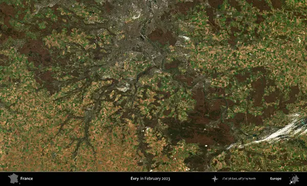 Evry. Copernicus Sentinel 'in Şubat 2023' te çekilmiş uydu görüntüsü üzerine Fransa 'nın idari bölgesi.