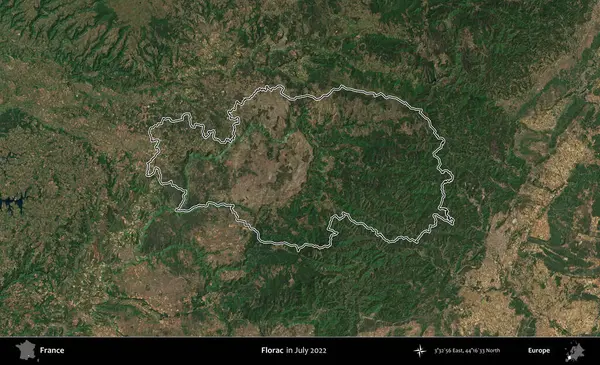 Florac. Copernicus Sentinel 'in Temmuz 2022' de çekilen uydu görüntüsünde Fransa 'nın idari bölgesinin ana hatları belirlendi.