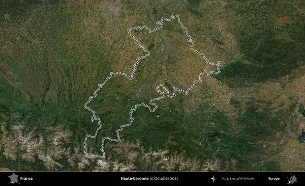 Haute-Garonne. Copernicus Sentinel 'in Ekim 2021' de çekilen uydu görüntüsünde Fransa 'nın idari bölgesinin ana hatları belirlendi.