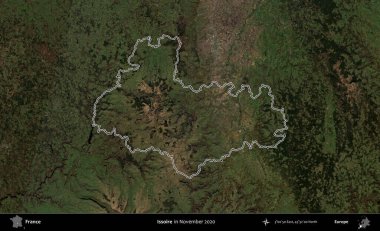 Issoire. Copernicus Sentinel 'in Kasım 2020' de çekilen uydu görüntüsünde Fransa 'nın idari bölgesinin ana hatları belirlendi.