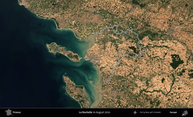 La Rochelle. Copernicus Sentinel 'in Ağustos 2020' de çekilen uydu görüntüsünde Fransa 'nın idari bölgesinin ana hatları belirlendi.
