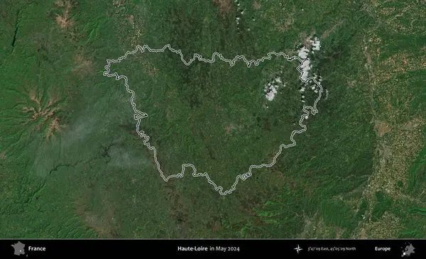 Haute-Loire 'da. Mayıs 2024 'te çekilen Copernicus Sentinel karolarından oluşan bir uydu görüntüsünde Fransa' nın idari bölgesinin ana hatlarını çizdim.