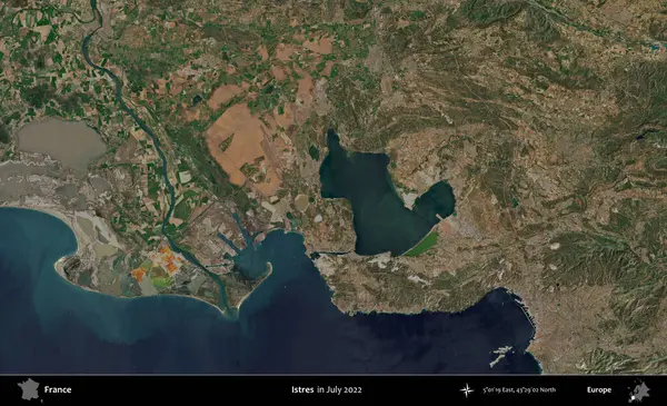 Istres. Copernicus Sentinel 'in Temmuz 2022' de çekilmiş uydu görüntüsü üzerine Fransa 'nın idari bölgesi.
