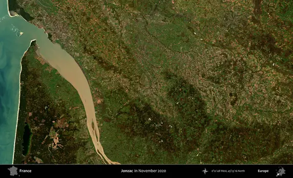 Jonzac. Copernicus Sentinel 'in Kasım 2020' de çekilmiş uydu görüntüsü üzerine Fransa 'nın idari bölgesi.