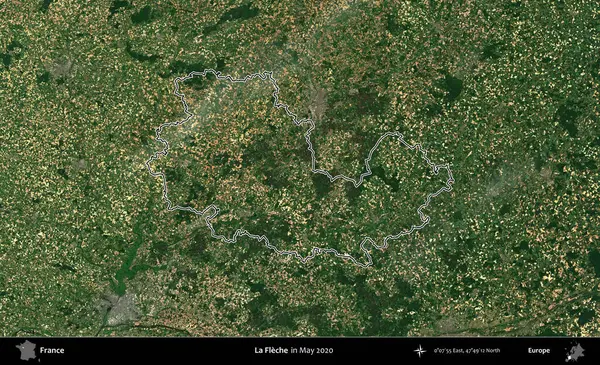 La Fleche. Mayıs 2020 'de çekilen Copernicus Sentinel karolarından oluşan bir uydu görüntüsünde Fransa' nın idari bölgesinin ana hatları belirlendi.