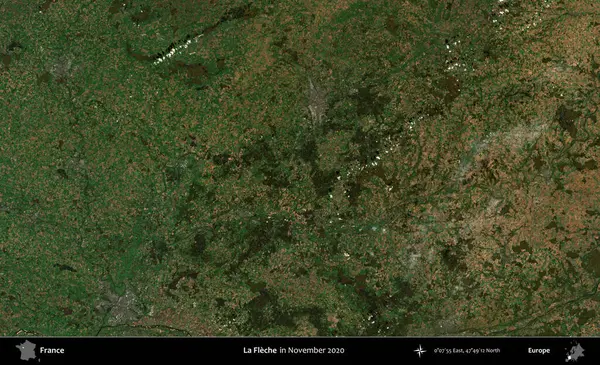 La Fleche. Copernicus Sentinel 'in Kasım 2020' de çekilmiş uydu görüntüsü üzerine Fransa 'nın idari bölgesi.