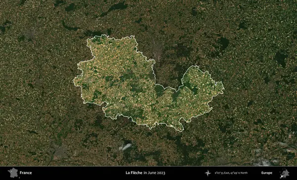La Fleche. Fransa 'nın idari alanı, Haziran 2023' te çekilen Kopernik Nöbetçi karolarından oluşan koyu renkli bir uydu görüntüsüyle vurgulandı ve özetlendi.