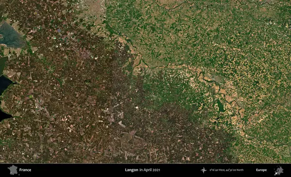 Langon. Copernicus Sentinel 'in Nisan 2021' de çekilmiş uydu görüntüsü üzerine Fransa 'nın idari bölgesi.