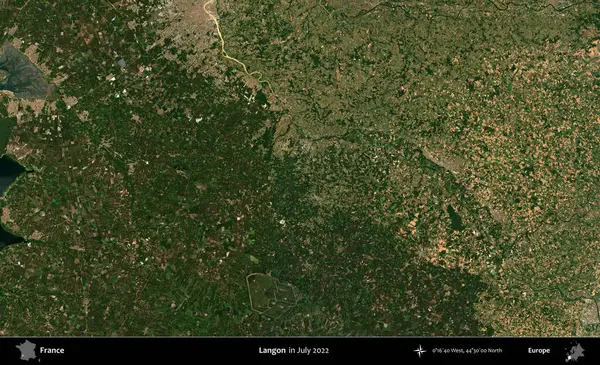 Langon. Copernicus Sentinel 'in Temmuz 2022' de çekilmiş uydu görüntüsü üzerine Fransa 'nın idari bölgesi.