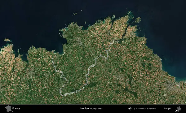 Lannion. Copernicus Sentinel 'in Temmuz 2020' de çekilen uydu görüntüsünde Fransa 'nın idari bölgesinin ana hatları belirlendi.