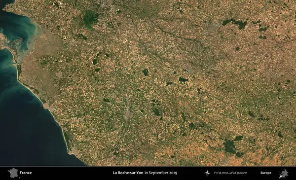 La Roche-sur-Yon. Eylül 2019 'da Copernicus Sentinel karolarından oluşan bir uydu görüntüsü üzerine Fransa' nın idari bölgesi