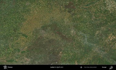 Loiret. Copernicus Sentinel 'in Nisan 2021' de çekilmiş uydu görüntüsü üzerine Fransa 'nın idari bölgesi.