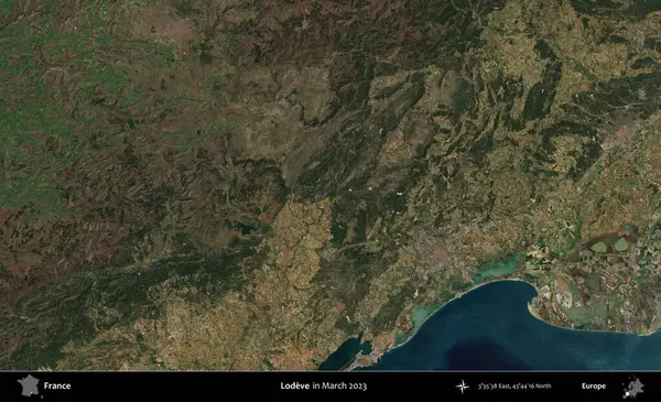 Sevgi. Copernicus Sentinel 'in Mart 2023' te çekilmiş uydu görüntüsü üzerine Fransa 'nın idari bölgesi.