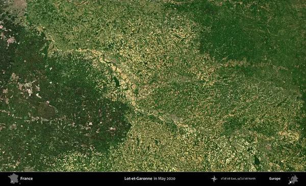 Lot-et-Garonne. Mayıs 2020 'de Copernicus Sentinel karolarından oluşan bir uydu görüntüsü üzerine Fransa' nın idari bölgesi
