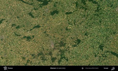 Mamers. Copernicus Sentinel 'in Haziran 2023' te çekilmiş uydu görüntüsü üzerine Fransa 'nın idari bölgesi.