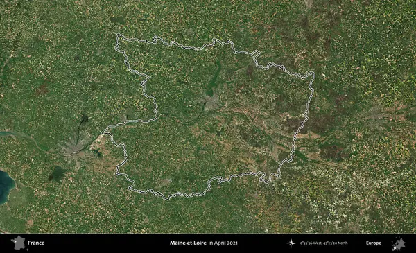 Maine-et-Loire. Copernicus Sentinel 'in Nisan 2021' de çekilen uydu görüntüsünde Fransa 'nın idari bölgesinin ana hatları belirlendi.