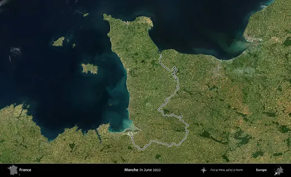 Manche. Haziran 2022 'de çekilen Copernicus Sentinel karolarından oluşan bir uydu görüntüsünde Fransa' nın idari bölgesinin ana hatları belirlendi.