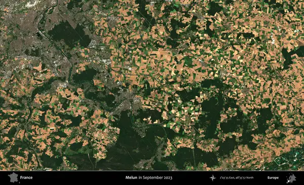Melun. Copernicus Sentinel 'in Eylül 2023' te çekilmiş uydu görüntüsü üzerine Fransa 'nın idari bölgesi.
