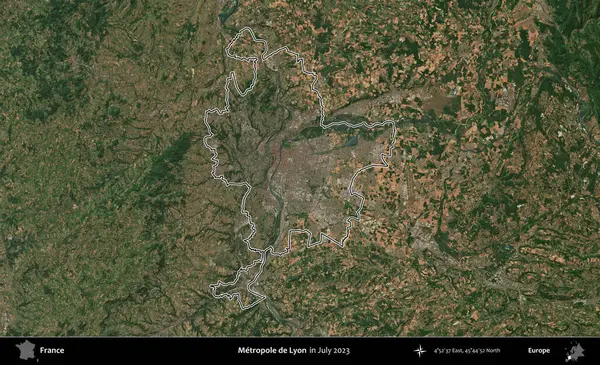 Metropole de Lyon 'da. Copernicus Sentinel 'in Temmuz 2023' te çekilen uydu görüntüsünde Fransa 'nın idari bölgesinin ana hatları belirlendi.