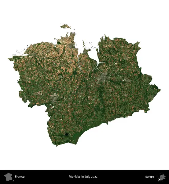 Morlaix. Fransa 'nın idari bölgesi, Temmuz 2022' de çekilen Kopernik Nöbetçi karolarından oluşan bir uydu görüntüsüyle beyaza izole edildi.