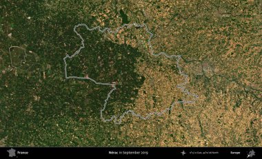Nerac. Eylül 2019 'da çekilen Copernicus Sentinel karolarından oluşan bir uydu görüntüsünde Fransa' nın idari bölgesinin ana hatlarını çizdim.