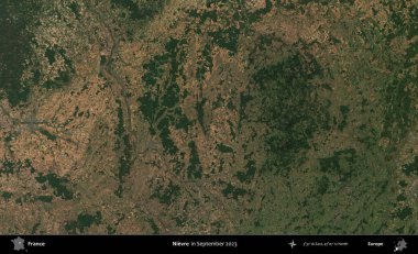Nievre. Copernicus Sentinel 'in Eylül 2023' te çekilmiş uydu görüntüsü üzerine Fransa 'nın idari bölgesi.