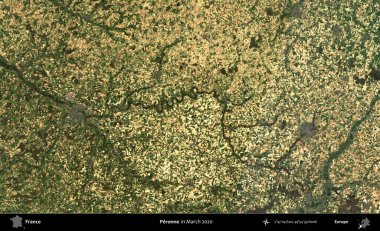 Peronne. Copernicus Sentinel 'in Mart 2020' de çekilmiş uydu görüntüsü üzerine Fransa 'nın idari bölgesi.
