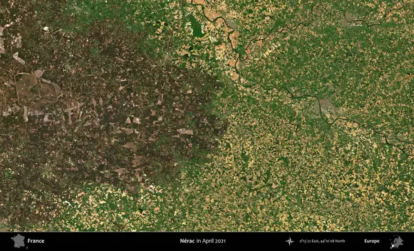 Nerac. Copernicus Sentinel 'in Nisan 2021' de çekilmiş uydu görüntüsü üzerine Fransa 'nın idari bölgesi.