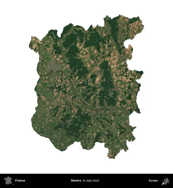 Nevers. Fransa 'nın idari bölgesi, Temmuz 2022' de çekilen Kopernik Nöbetçi karolarından oluşan bir uydu görüntüsüyle beyaza izole edildi.