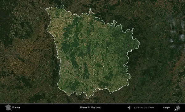 Nievre. Fransa 'nın idari alanı, Mayıs 2020' de çekilen Kopernik Nöbetçi karolarından oluşan koyu renkli bir uydu görüntüsü üzerinde vurgulandı ve özetlendi.