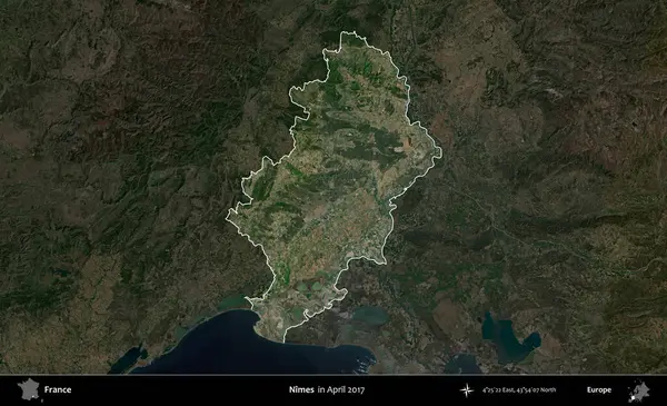 Nimes. Fransa 'nın idari alanı, Nisan 2017' de çekilen Kopernik Nöbetçi karolarından oluşan koyu renkli bir uydu görüntüsü üzerinde vurgulandı ve özetlendi.
