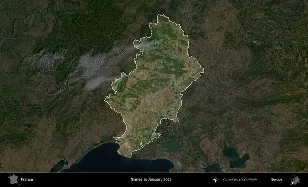 Nimes. Fransa 'nın idari alanı, Ocak 2021' de çekilen Kopernik Sentinel karolarından oluşan koyu renkli bir uydu görüntüsü üzerinde vurgulandı ve özetlendi.