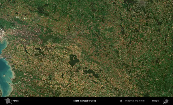 Niort. Copernicus Sentinel 'in Ekim 2024' te çekilmiş uydu görüntüsü üzerine Fransa 'nın idari bölgesi.