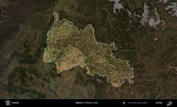 Nyons. Fransa 'nın idari alanı, Mart 2019' da çekilen Kopernik Nöbetçi karolarından oluşan koyu renkli bir uydu görüntüsü üzerinde vurgulandı ve özetlendi.