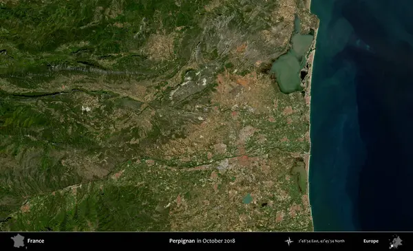 Perpignan. Copernicus Sentinel 'in Ekim 2018' de çekilmiş uydu görüntüsü üzerine Fransa 'nın idari bölgesi.