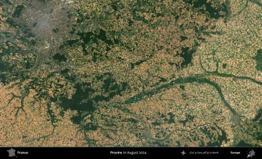 Provins. Copernicus Sentinel 'in Ağustos 2024' te çekilmiş uydu görüntüsü üzerine Fransa 'nın idari bölgesi.