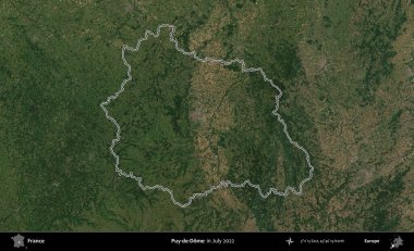 Puy-de-Dome. Copernicus Sentinel 'in Temmuz 2022' de çekilen uydu görüntüsünde Fransa 'nın idari bölgesinin ana hatları belirlendi.