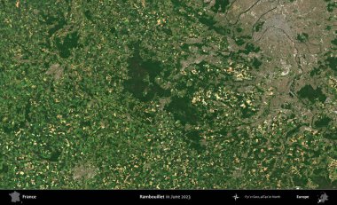 Rambouillet. Copernicus Sentinel 'in Haziran 2023' te çekilmiş uydu görüntüsü üzerine Fransa 'nın idari bölgesi.