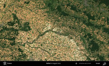 Rethel. Copernicus Sentinel 'in Ağustos 2019' da çekilmiş uydu görüntüsü üzerine Fransa 'nın idari bölgesi.