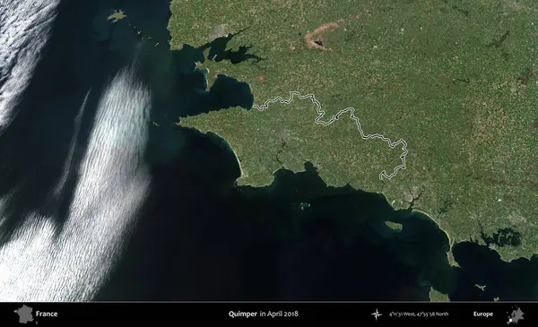 Quimper. Copernicus Sentinel 'in Nisan 2018' de çekilen uydu görüntüsünde Fransa 'nın idari bölgesinin ana hatları belirlendi.