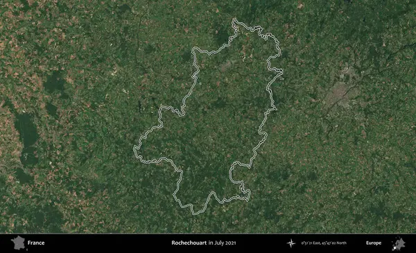 Rochechouart 'ta. Copernicus Sentinel 'in Temmuz 2021' de çekilen uydu görüntüsünde Fransa 'nın idari bölgesinin ana hatları belirlendi.