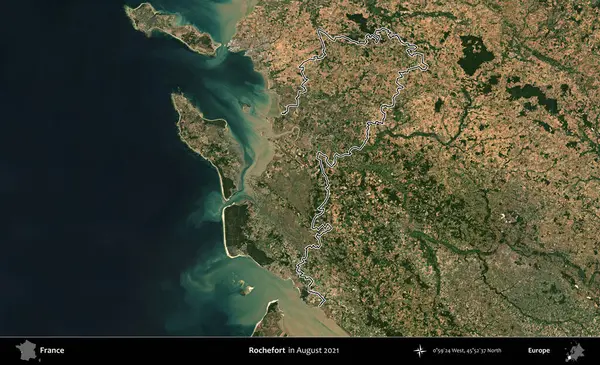 Rochefort. Copernicus Sentinel 'in Ağustos 2021' de çekilen uydu görüntüsünde Fransa 'nın idari bölgesinin ana hatları belirlendi.