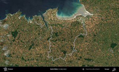 Saint-Malo 'da. Copernicus Sentinel 'in Temmuz 2022' de çekilen uydu görüntüsünde Fransa 'nın idari bölgesinin ana hatları belirlendi.