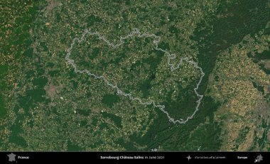 Sarrebourg-Chateau-Salins. Copernicus Sentinel 'in Haziran 2021' de çekilen uydu görüntüsünde Fransa 'nın idari bölgesinin ana hatları belirlendi.