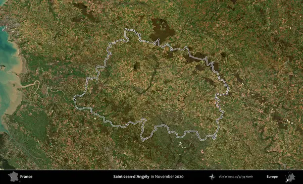 Saint-Jean-d'Angely. Copernicus Sentinel 'in Kasım 2020' de çekilen uydu görüntüsünde Fransa 'nın idari bölgesinin ana hatları belirlendi.