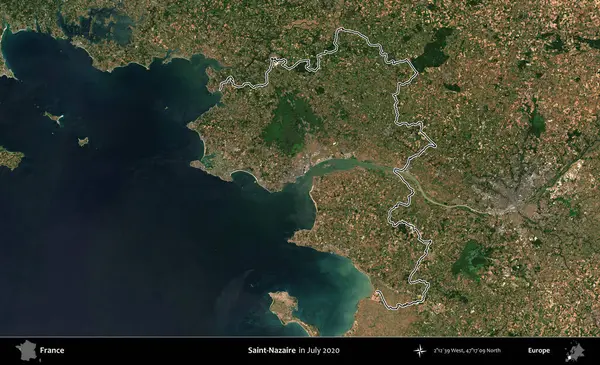 Aziz Nazaire. Copernicus Sentinel 'in Temmuz 2020' de çekilen uydu görüntüsünde Fransa 'nın idari bölgesinin ana hatları belirlendi.