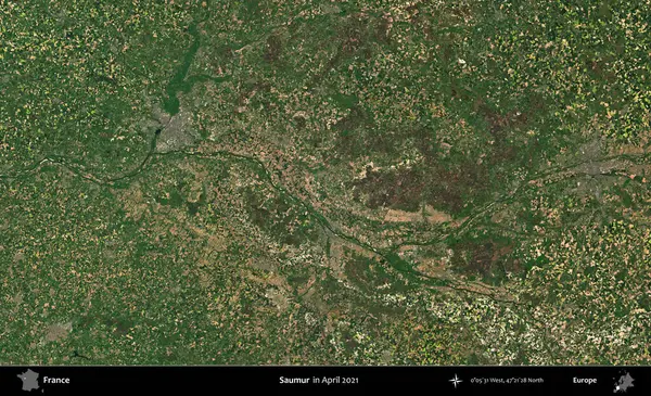 Saumur. Copernicus Sentinel 'in Nisan 2021' de çekilmiş uydu görüntüsü üzerine Fransa 'nın idari bölgesi.